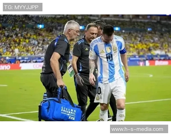 足球场上泪水纵横球星背后的辛酸与坚持令人动容