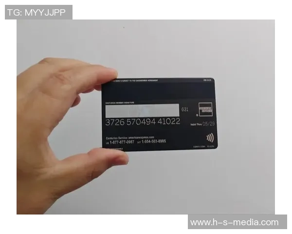 足球球星引领潮流 百夫长黑金卡成顶级奢华象征