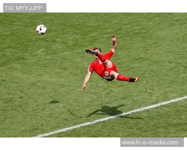 足球界倒钩进球最多的球星是谁 他创造的传奇到底有多震撼