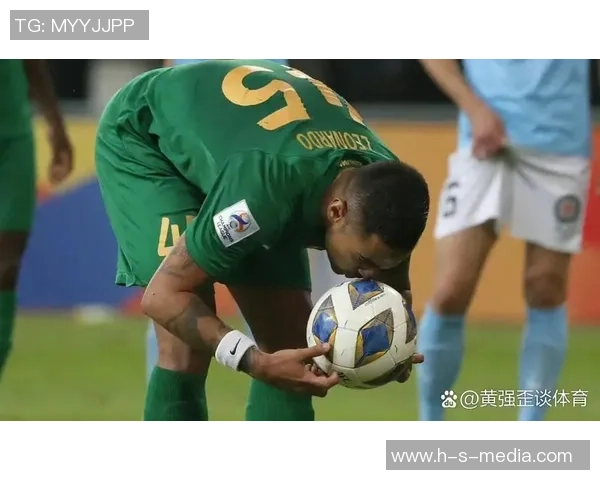 足球胖子球星阵容揭秘：这些大胖子球员依旧在绿茵场上大放异彩