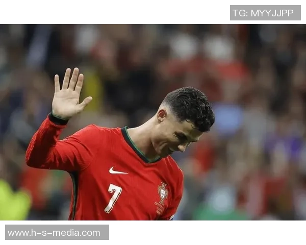 非洲多哥足球球星的传奇人生与绿茵场辉煌故事