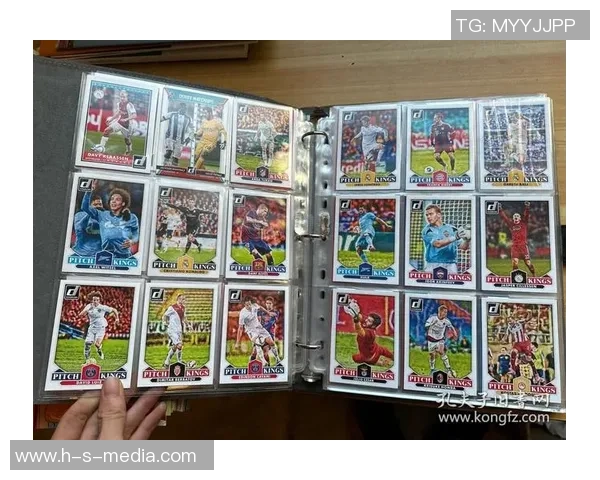 黄金框足球球星卡的市场价格及其投资价值分析